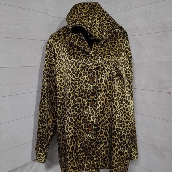 Victoria‎ secret satin cheetah Pajamas - Picture 1 of 3